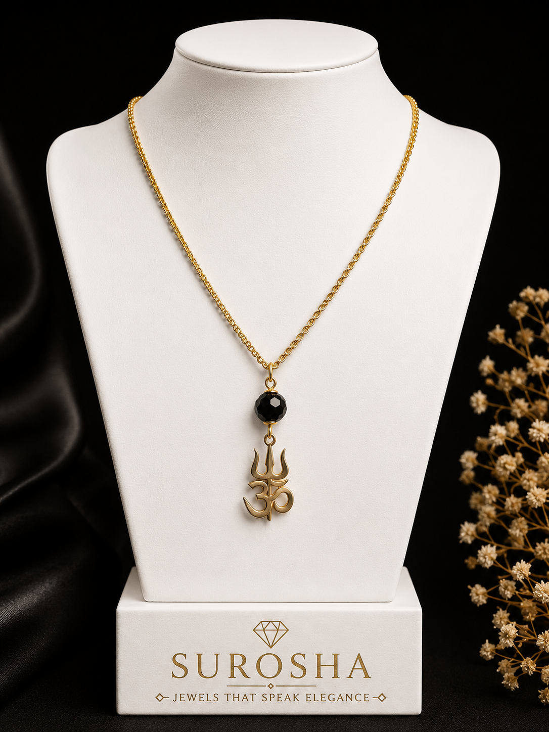 SuRosha Trishul OHM Ketting met Zwarte Ogri Ai Kraal
