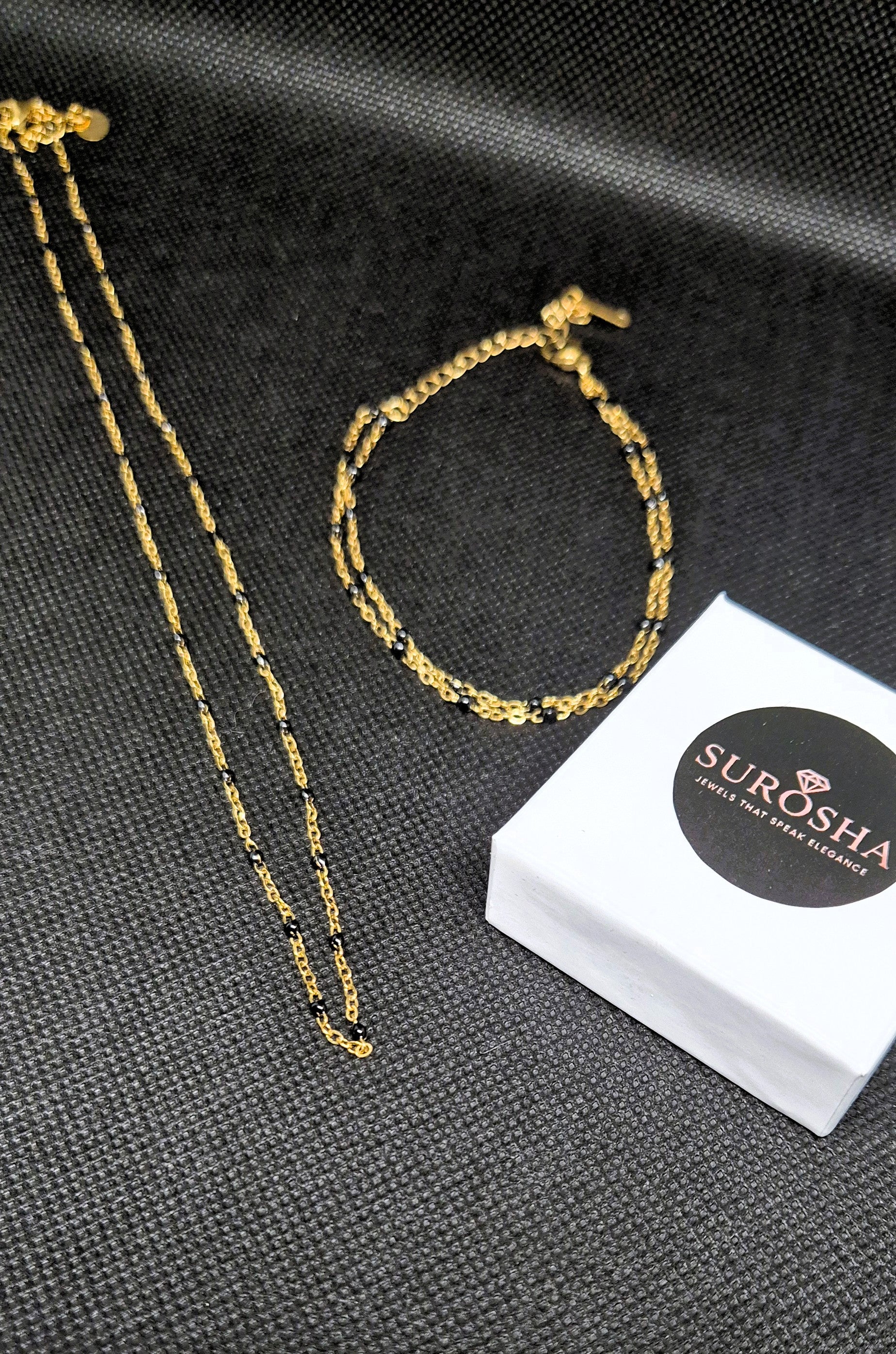 SuRosha Black & Gold Chain – Ketting