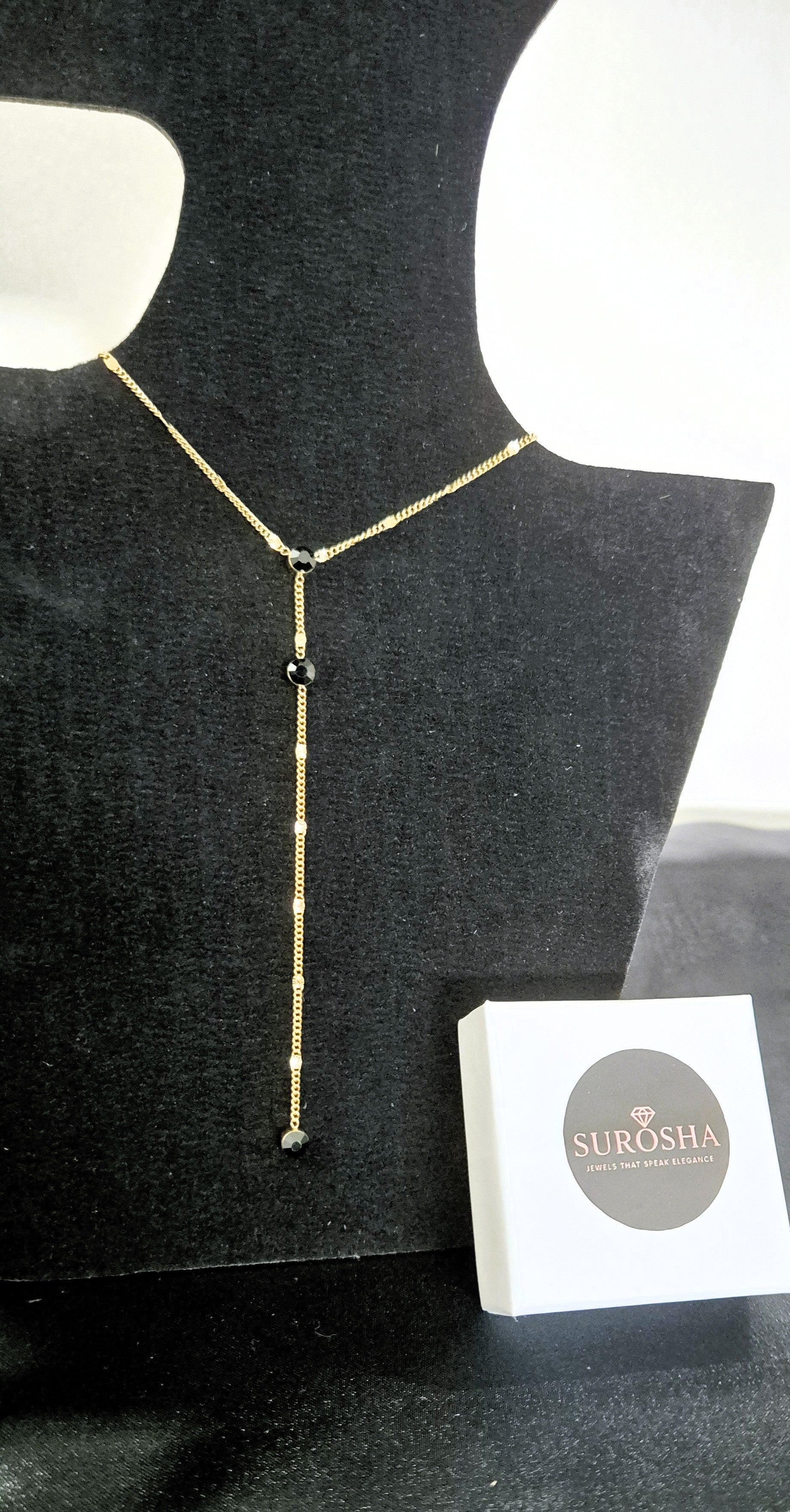 SuRosha Midnight Elegance Ketting – Y-Design met Zwarte Accenten