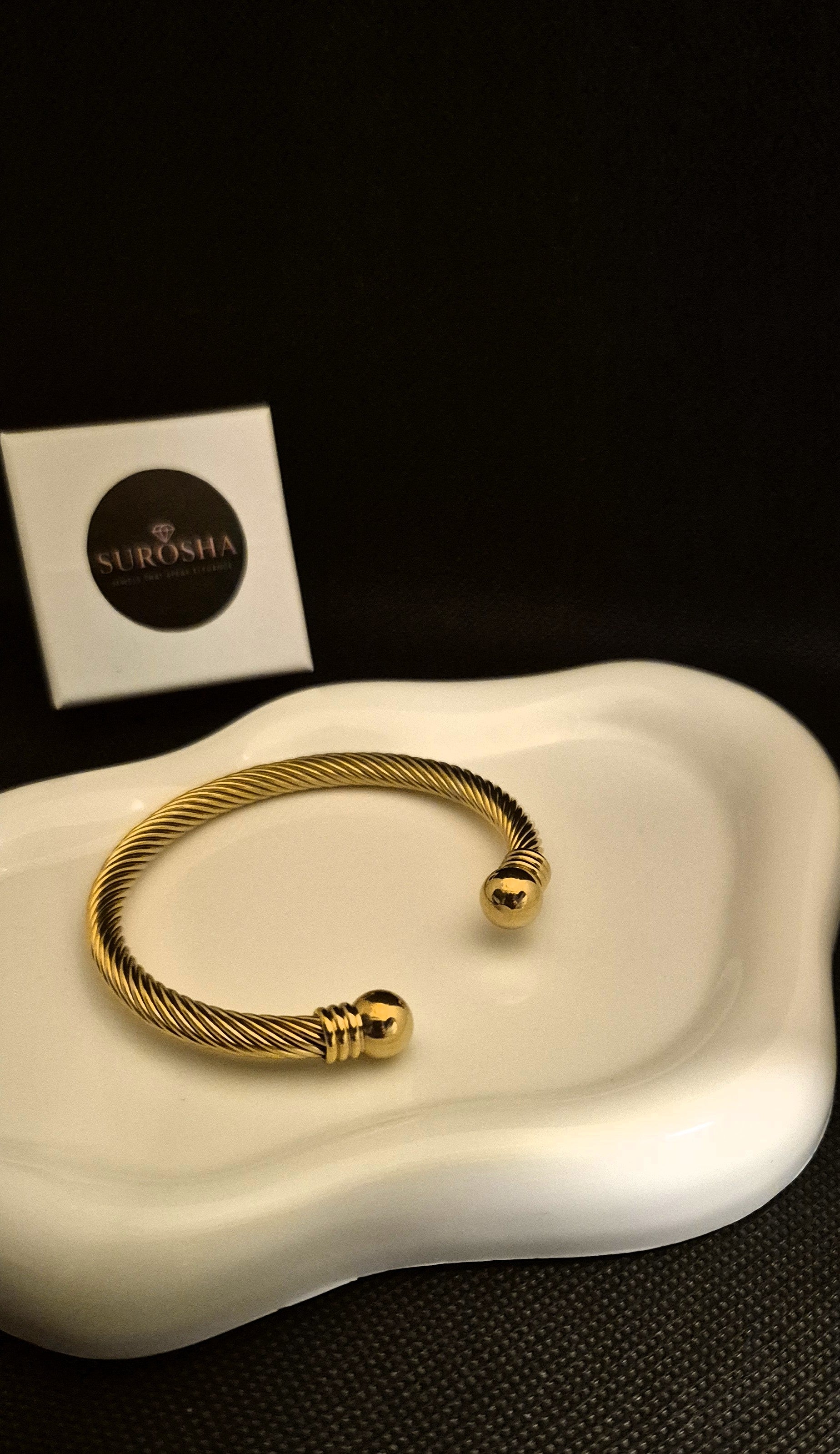 SuRosha Golden Cable Armband – Energie, Aarding & Luxe