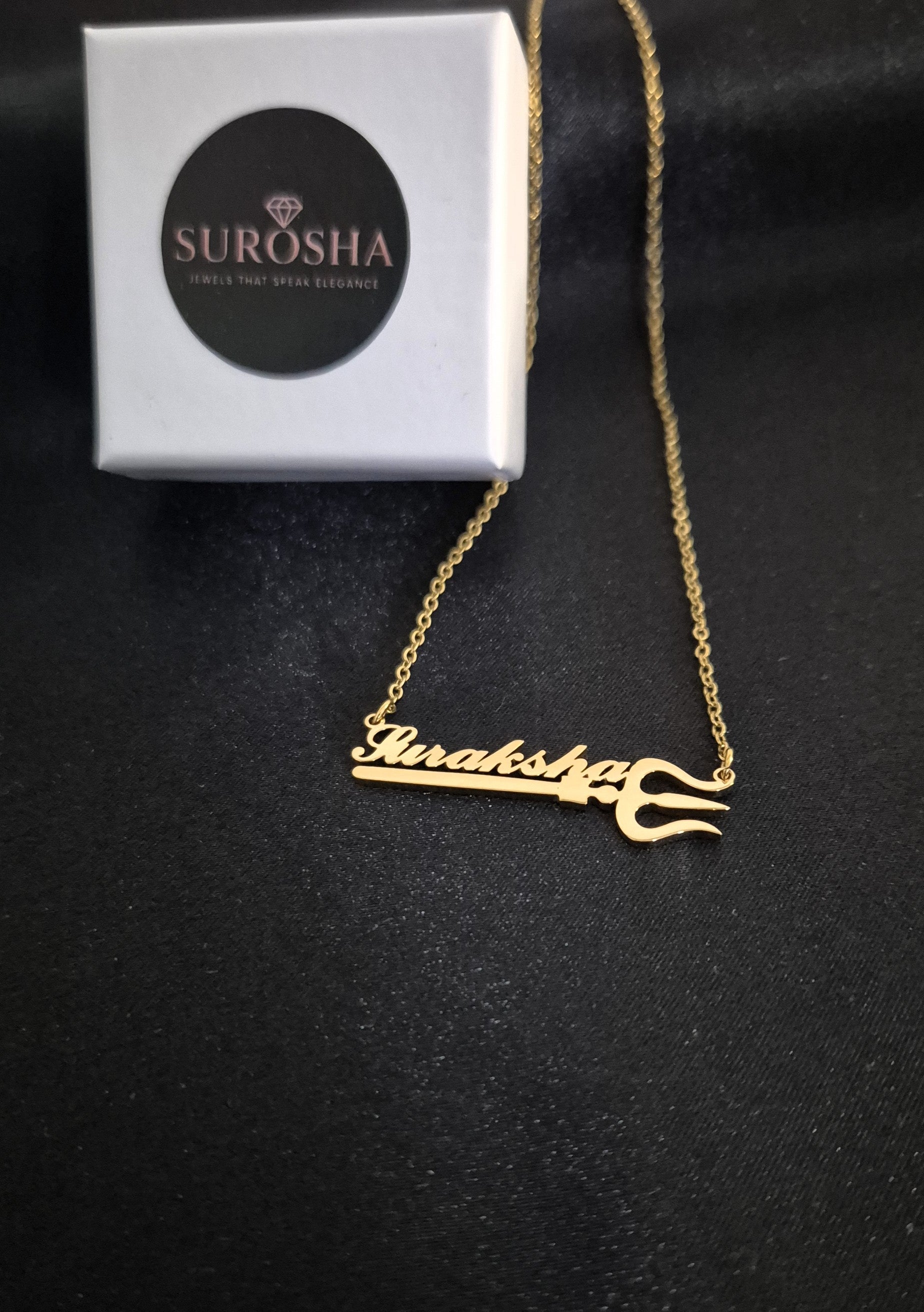 Naamketting met Trishul – Goud Stainless Steel