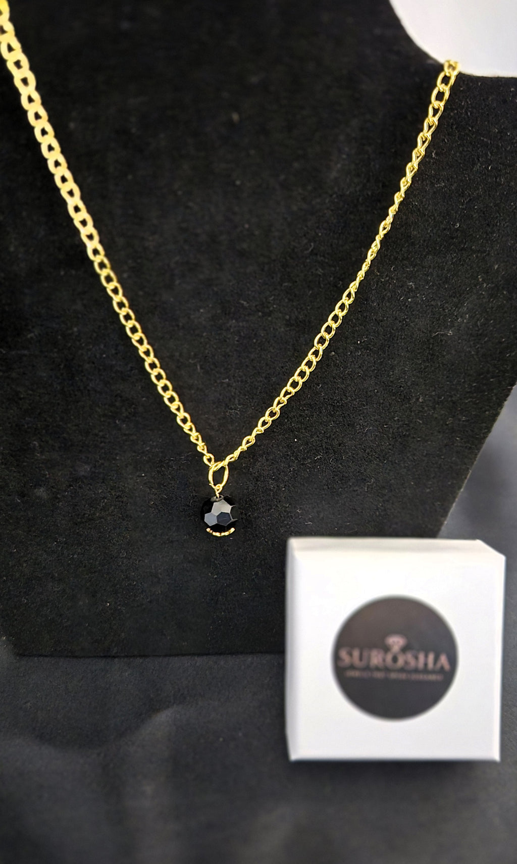 Ketting met Ogri Ai hanger – 60 cm (verkrijgbaar in meerdere kleuren)