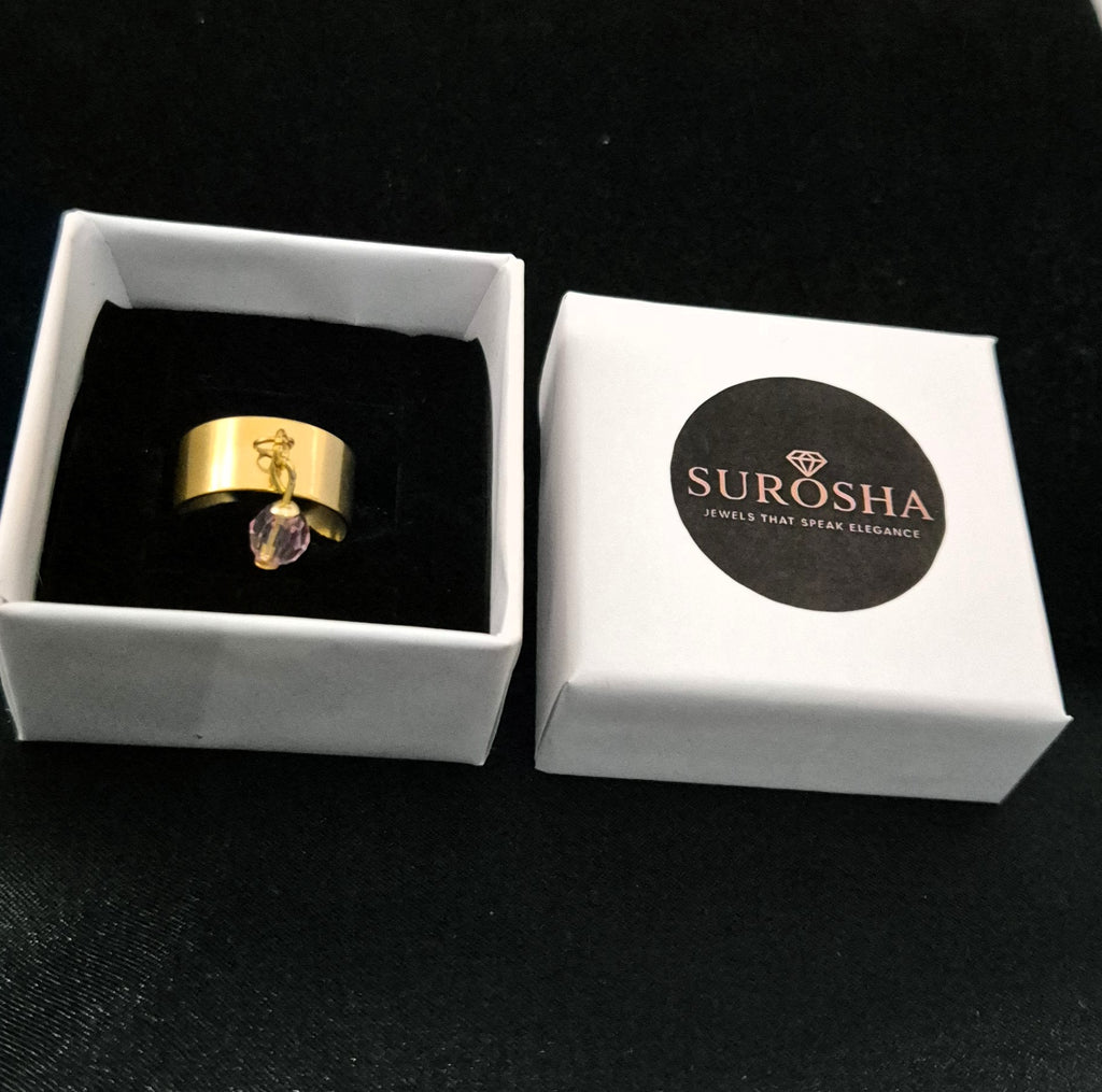 SuRosha handgemaakte RVS ring met rode Ogri Ai kraal