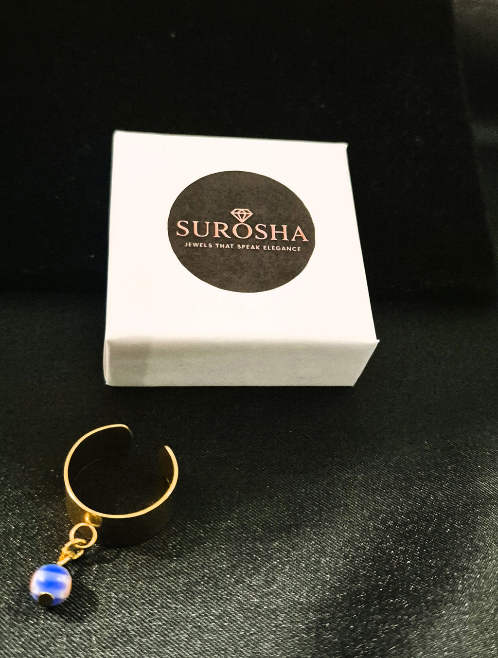 SuRosha handgemaakte RVS ring met Alakondre kraal