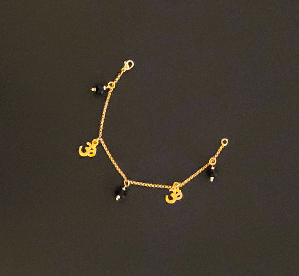 Armband – OHM Hangers met Zwarte Ogri AI Kralen