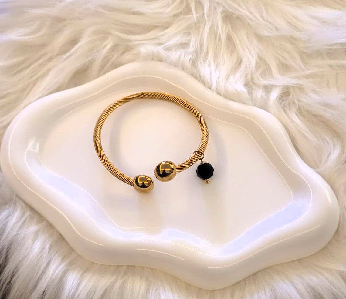 SuRosha Kwaku – Boei Armband met Zwarte Ogri AI Kraal