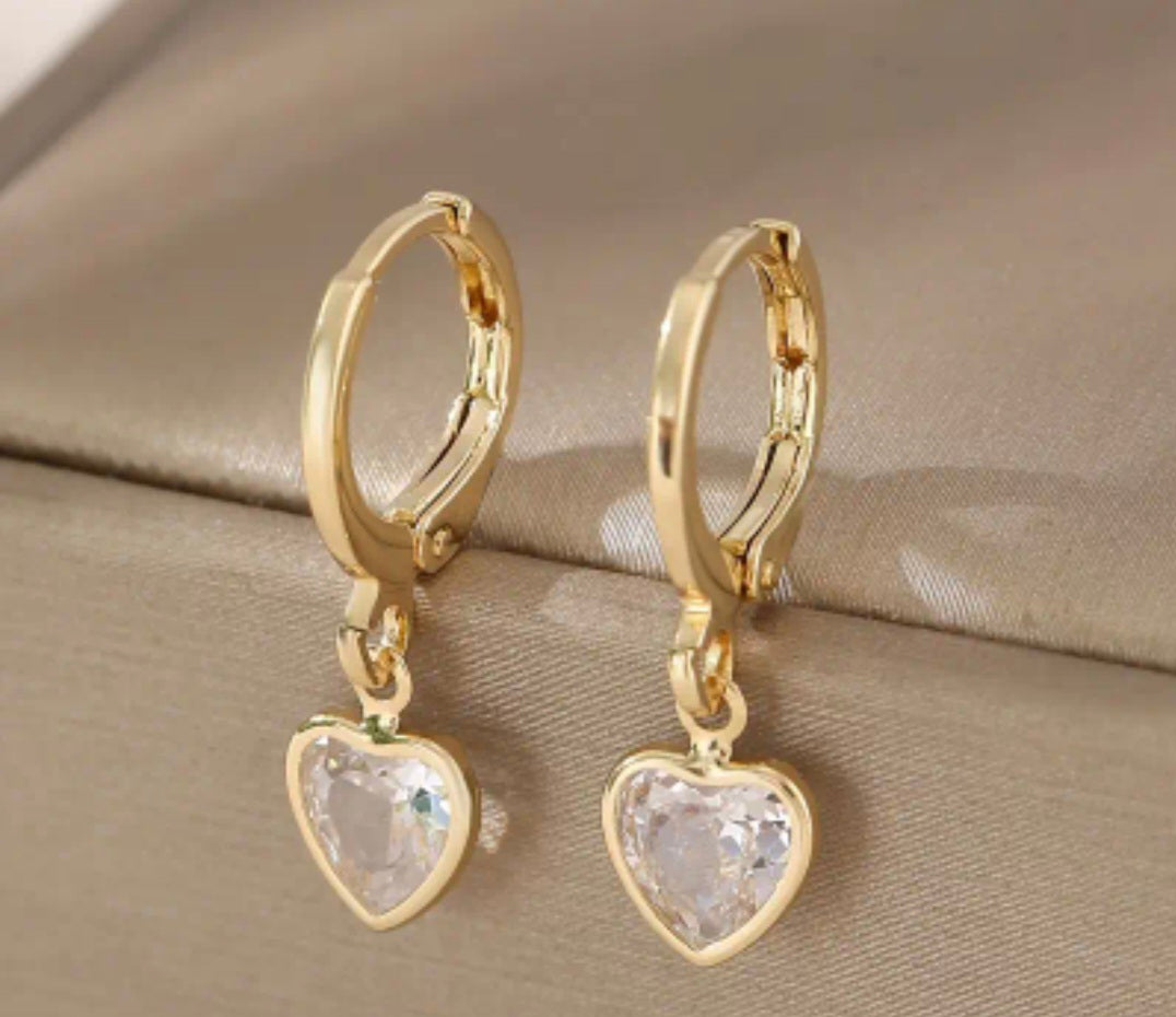Dames Oorringen Goud – Hartvormige Steen