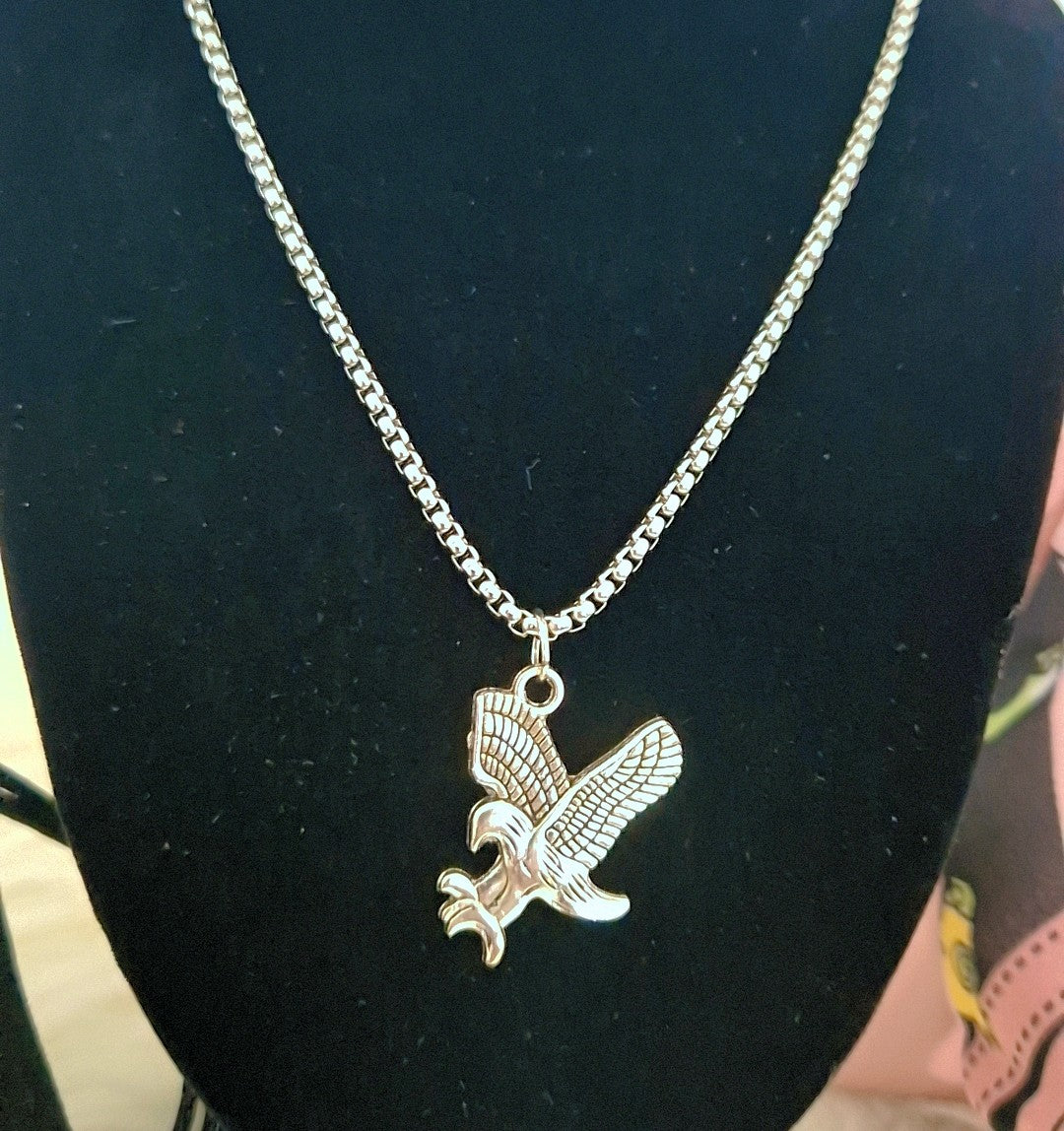 SuRosha Zilverkleurige RVS Ketting met Vliegende Adelaar Bedel