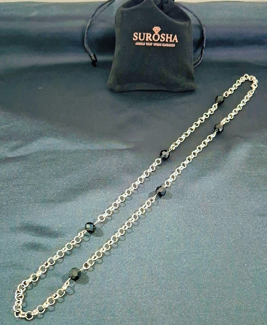 SuRosha Zilveren RVS Ketting met Zwarte Ogri Ai Kralen