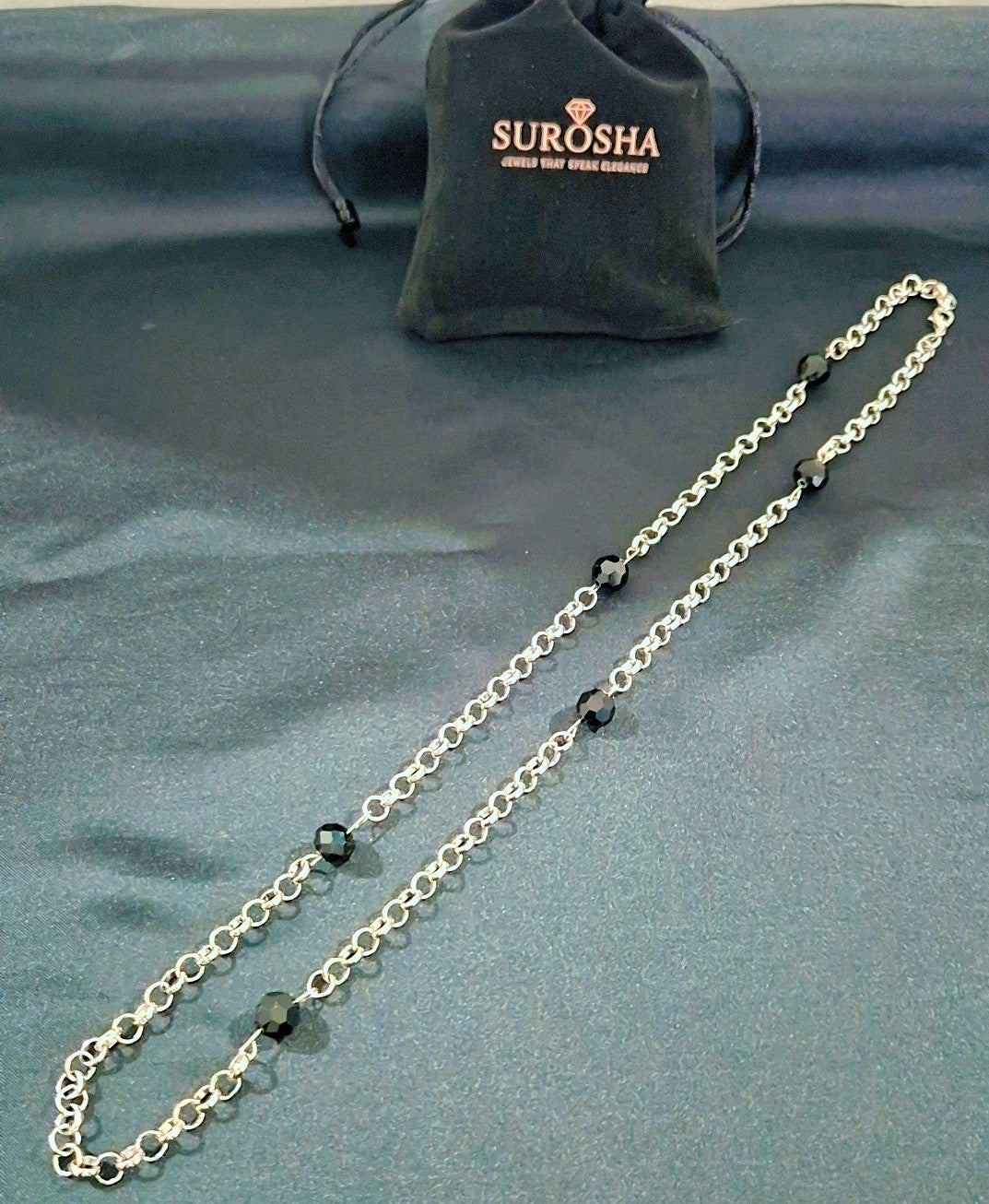 SuRosha Zilveren RVS Ketting met Zwarte Ogri Ai Kralen