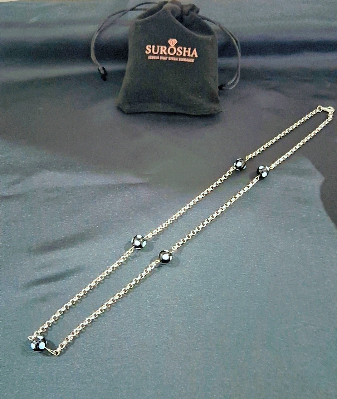 SuRosha Zilveren RVS Ketting met Kaapverdische Conta di Ojo Kralen