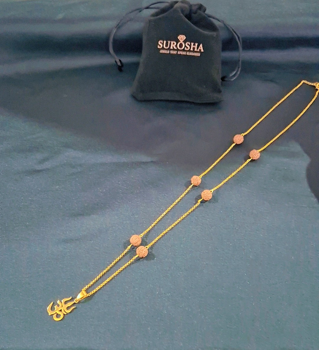 SuRosha Gouden RVS Ketting met Rudraksha Kralen en OHM Trishul Hanger