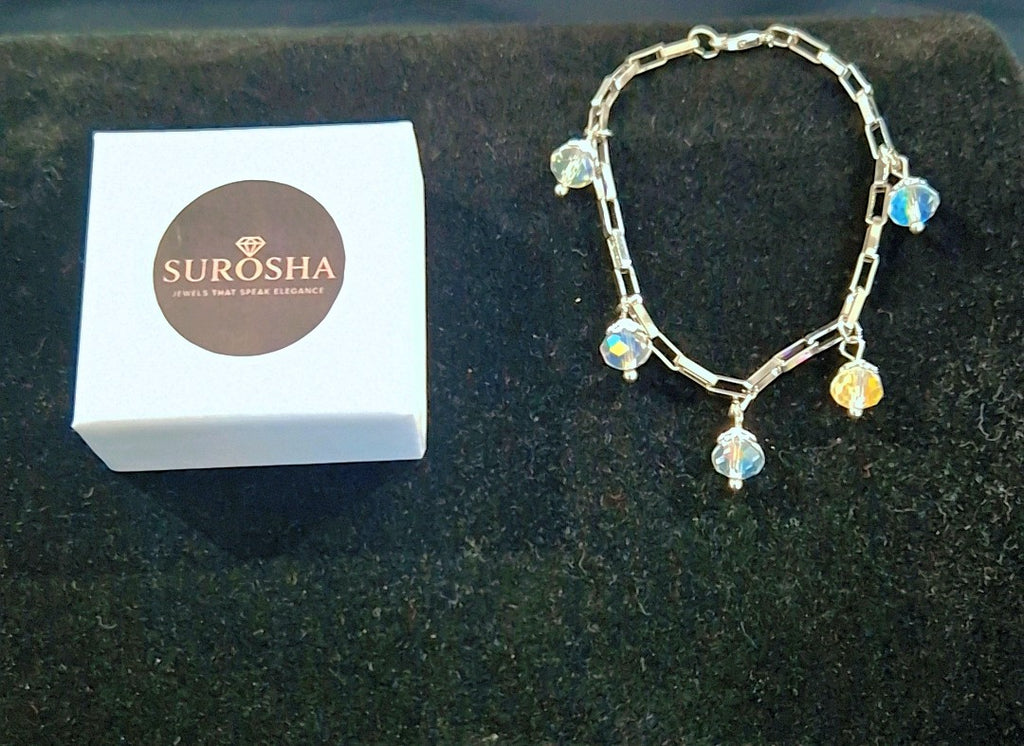 SuRosha zilverkleurige armband met transparante Ogri Ai kralen