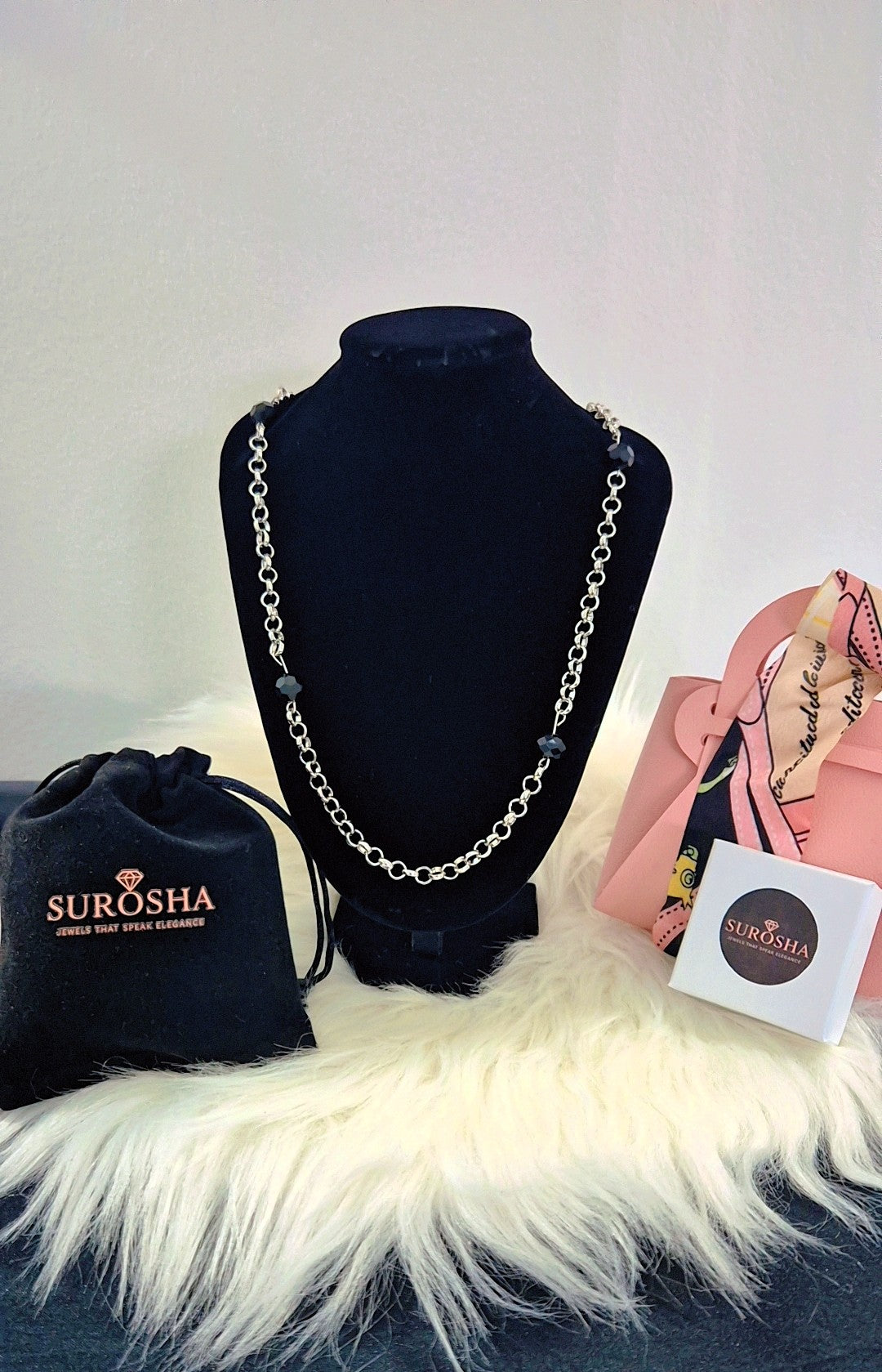 SuRosha Zilveren RVS Ketting met Zwarte Ogri Ai Kralen