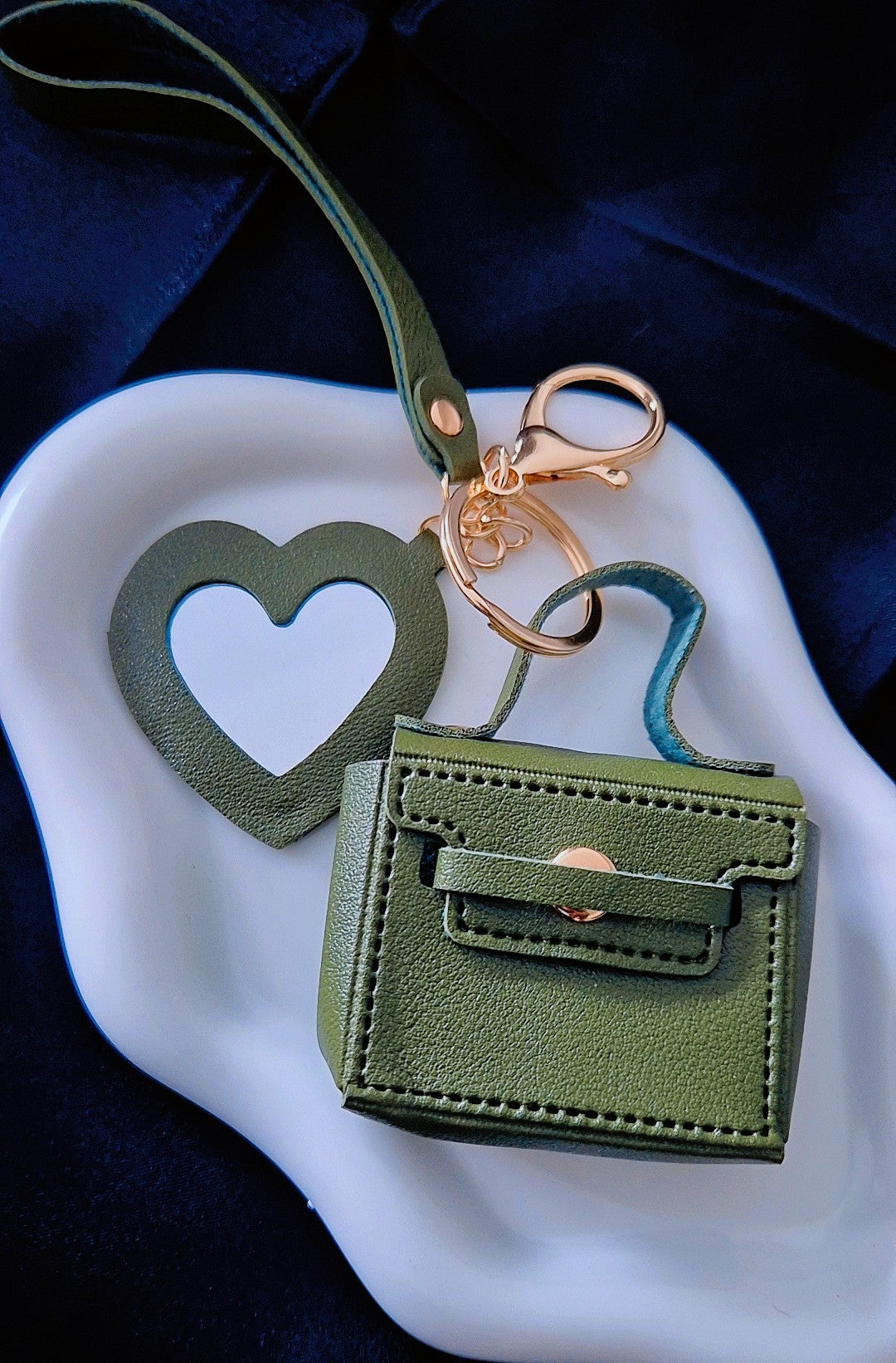 SuRosha Mini Handbag Sleutelhanger – Olijfgroen Luxe Design