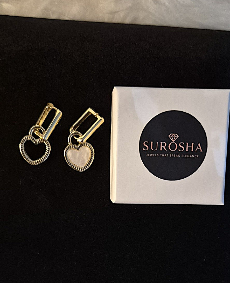 SuRosha Roestvrijstaal Goudkleurige Oorringen met Hartvormige Bedel – Romantisch & Duurzaam