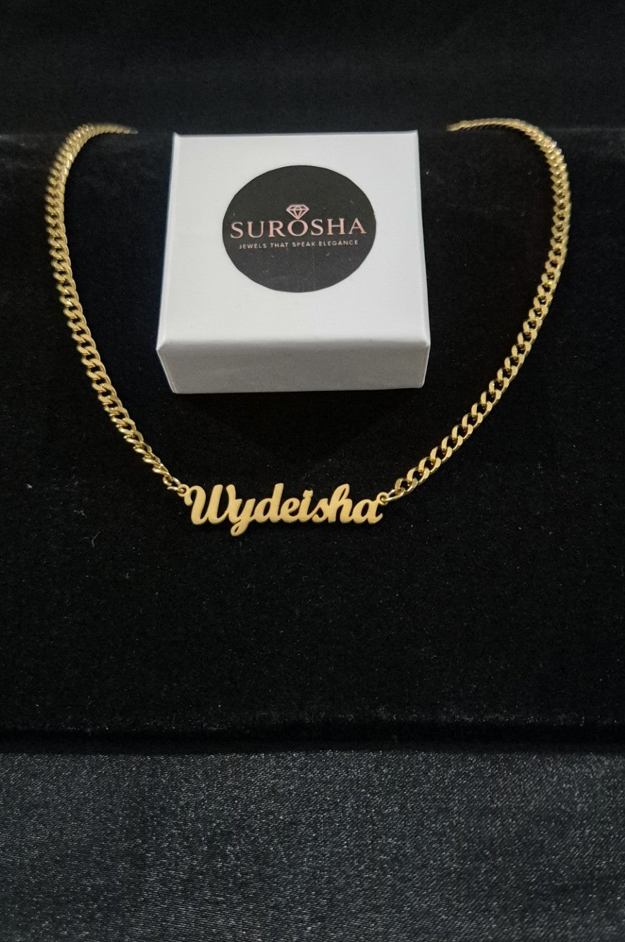 SuRosha Gepersonaliseerde Naamketting – Klassiek Letterontwerp (Goud/Zilver)